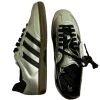 🤩 Эмодзи «Кроссовки Adidas» для Telegram