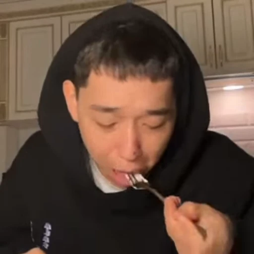 🥲 Стикер «Arajkaaa 4» для Telegram