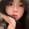 Стикер 27 Asian Girls 𐀔