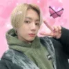 Стикер 33 Bangtan emoji