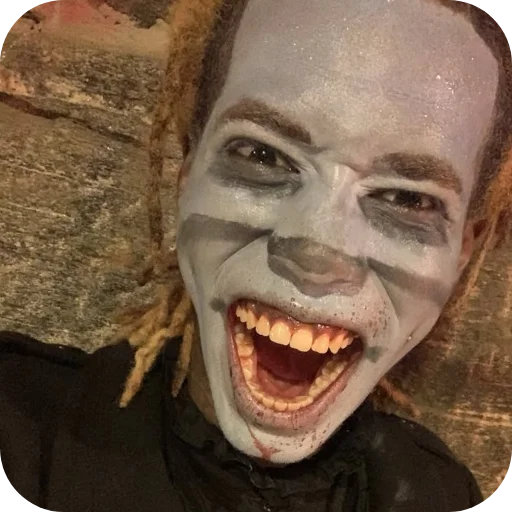 👄 Стикер «bleood» для Telegram