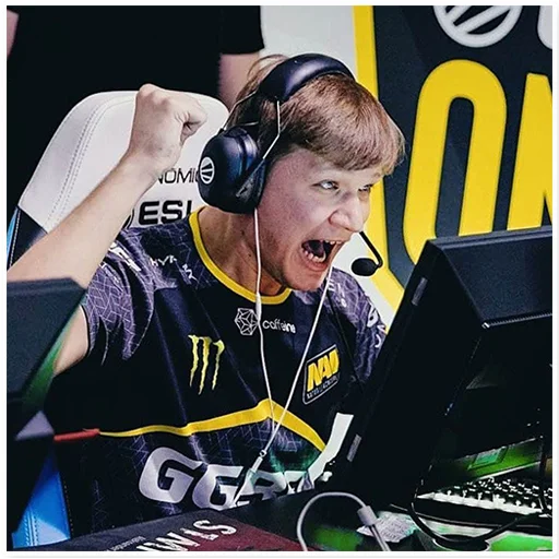 🥳 Стикер «Эмоции игроков CSGO» для Telegram