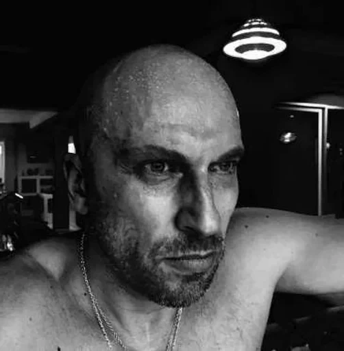 😐 Стикер «Эта што» для Telegram
