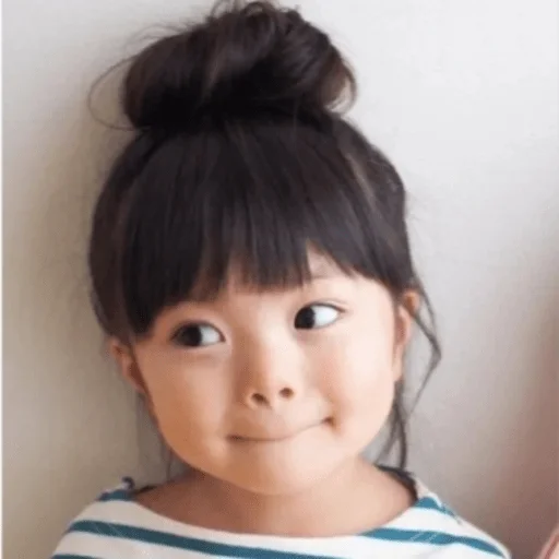 😉 Стикер «Ullzangbaby» для Telegram