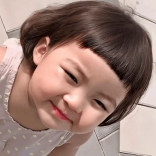 🤗 Стикер «Ullzangbaby» для Telegram
