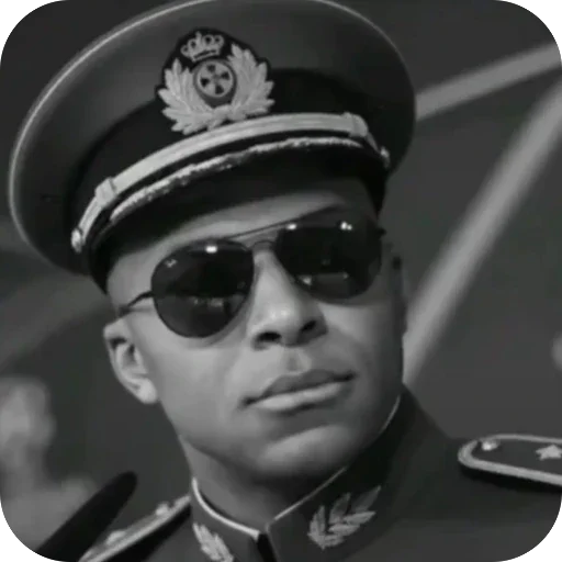 😎 Стикер «Dictator Mbappe» для Telegram