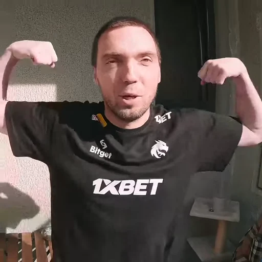💪 Стикер «Дота 2 игроки» для Telegram