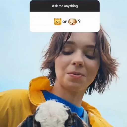 🤩 Стикер «Emma Myers Samsung» для Telegram