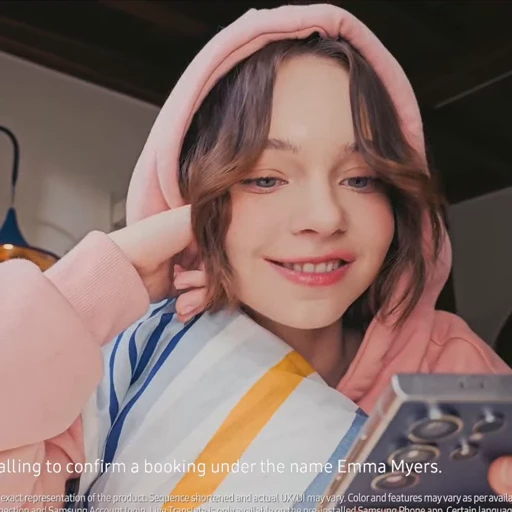 🤩 Стикер «Emma Myers Samsung» для Telegram