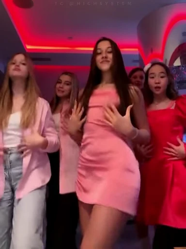 👯‍♀️ Стикер «Милана Некрасова» для Telegram
