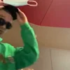 Стикер 17 Фейс