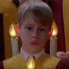 Стикер 7 😨 Видео набор эмоджи по фильму «Home Alone 2 Один дома 2»
