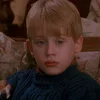 Стикер 27 😨 Видео набор эмоджи по фильму «Home Alone 2 Один дома 2»