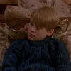 Стикер 2 😨 Видео набор эмоджи по фильму «Home Alone 2 Один дома 2»