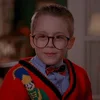 Стикер 35 😨 Видео набор эмоджи по фильму «Home Alone 2 Один дома 2»