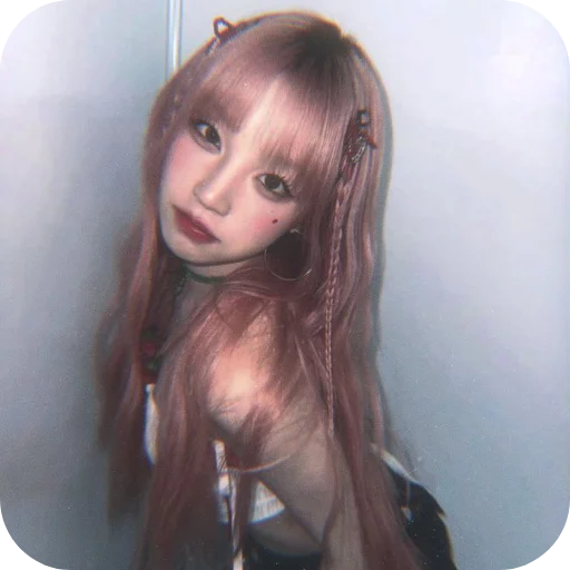 💇 Стикер «idle kpop» для Telegram