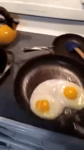 🍳 Стикер «Fried Egg» для Telegram