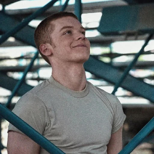 🙂 Стикер «Йен Галлагер» для Telegram