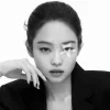 Стикер 31 Jennie ー