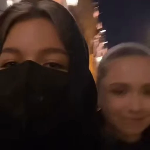 👭 Стикер «Kamila Chat Stickers» для Telegram