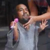 Стикер 55 😐 Набор эмоджи с музыкантом «Kanye West Канье Уэст»