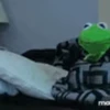 🛌 Эмодзи «ЗАБЕРИ ПОДАРОК» для Telegram