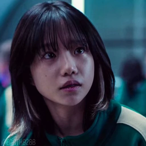 😶 Стикер «Kim Junhee» для Telegram