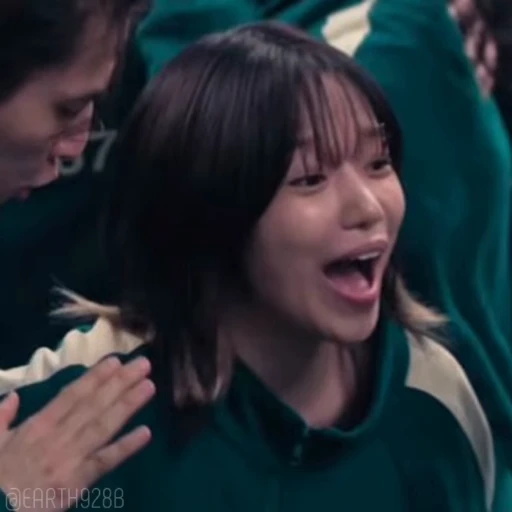 😂 Стикер «Kim Junhee» для Telegram