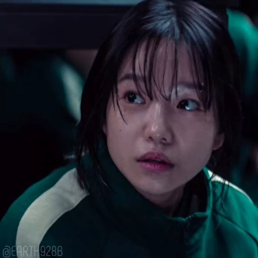 😟 Стикер «Kim Junhee» для Telegram