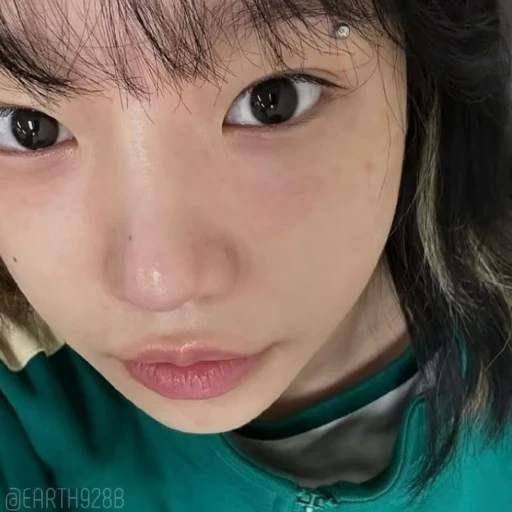 Стикерпак Kim Junhee для Telegram