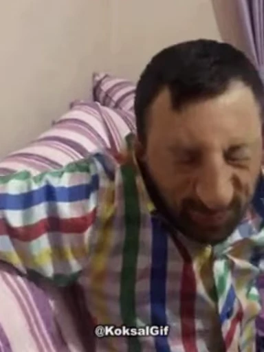 😂 Стикер «Koksal Laughs» для Telegram