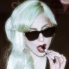 Стикер 17 Lady Gaga Еще