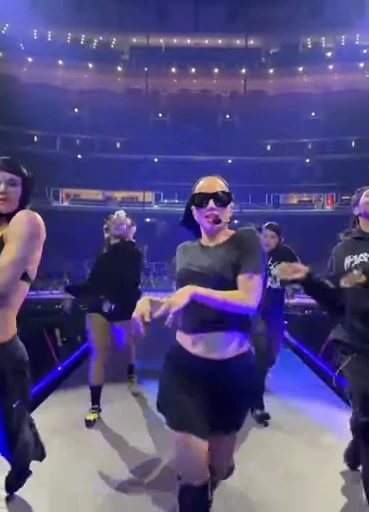 🌟 Стикер «Lady gaga» для Telegram
