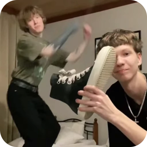 🌟 Стикер «ПеплНаХуди» для Telegram