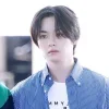 Стикер 7 Leeknow ー
