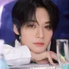 Стикер 29 Leeknow ー