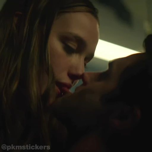 💋 Стикер «Love Quinn» для Telegram