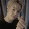 Стикер 28 Mark ー