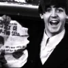 🤩 Эмодзи «Пол Маккартни - The Beatles» для Telegram