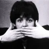 Эмодзи «Пол Маккартни - The Beatles» для Telegram — обложка