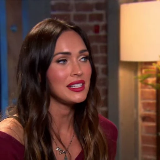 🤩 Стикер «Megan Fox» для Telegram