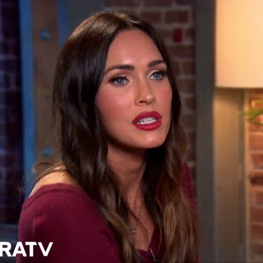 🤩 Стикер «Megan Fox» для Telegram