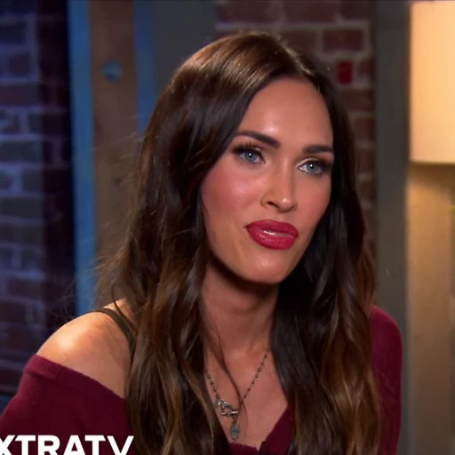 🤩 Стикер «Megan Fox» для Telegram