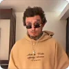 Стикер 21 🤡🆗😎🤮💪😏