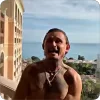 Стикер 30 🤡🆗😎🤮💪😏