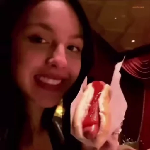 💜 Стикер «Olivia Rodrigo» для Telegram