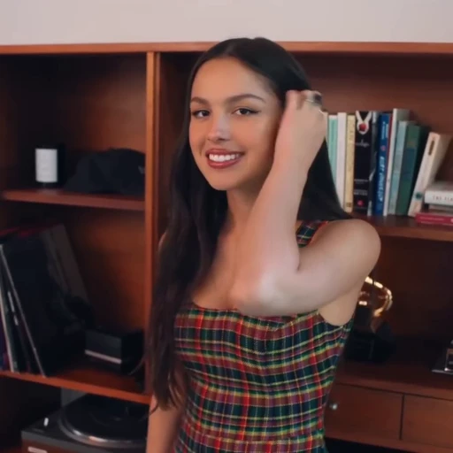 💜 Стикер «Olivia Rodrigo» для Telegram