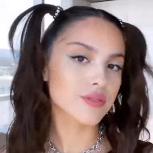 💜 Стикер «Olivia Rodrigo» для Telegram