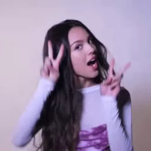 💜 Стикер «Olivia Rodrigo» для Telegram