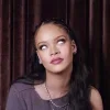 Стикер 29 Rihanna Еще Эмодзи